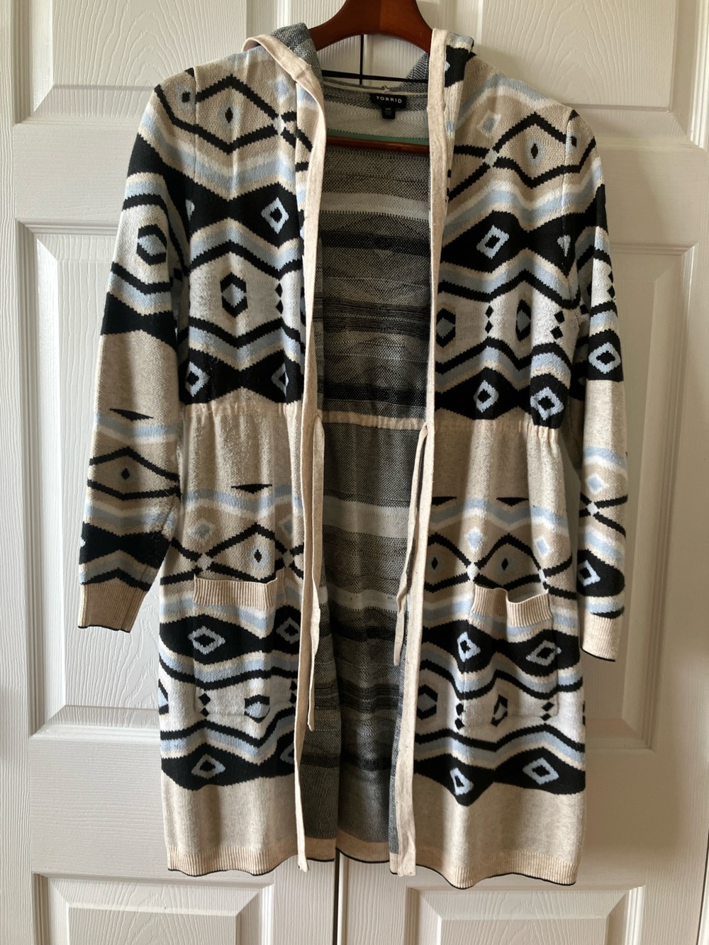 torrid Hooded Open Cardigan in Black, Beige & Cream
